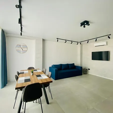 золотий бугаз корп5 апарт3 * Odesa