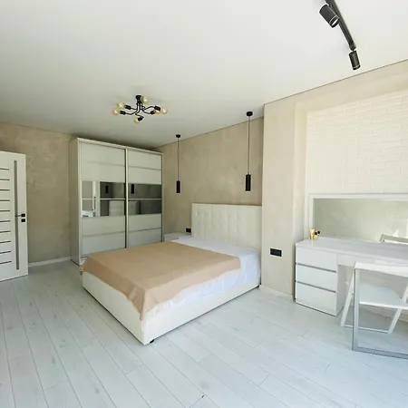 Apartment золотий бугаз корп5 апарт3