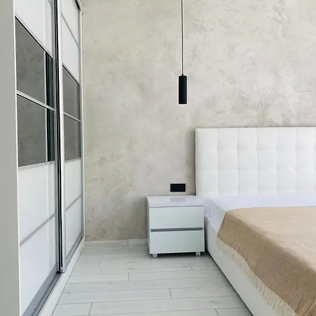 золотий бугаз корп5 апарт3 Apartment *